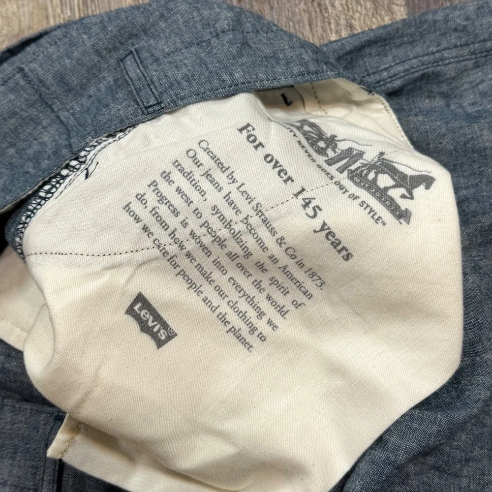 Levi's Shorts Mens Size 54 Blue Linen Cotton Blend Casual Chambray Chino